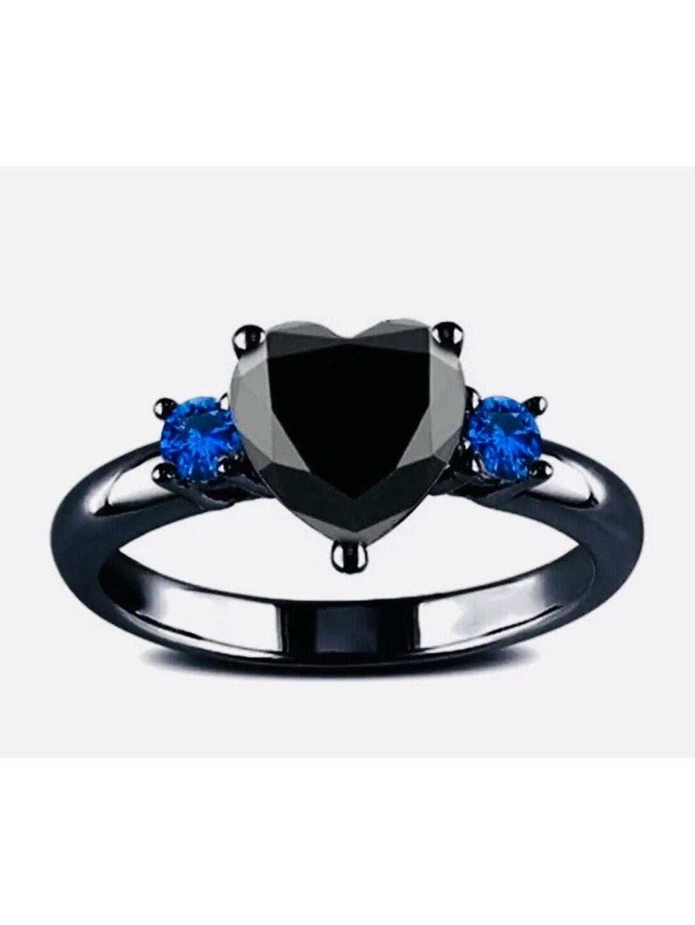 New - Unique Heart Ring w/Inlaid Black Zirconia- Size 7